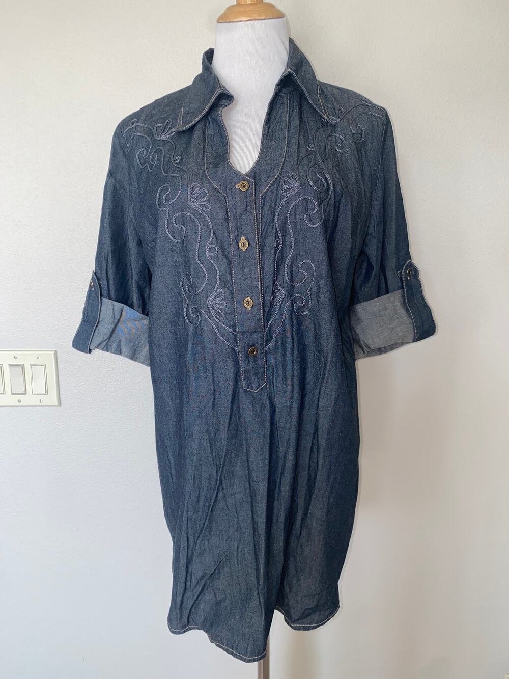 Gretty Zueger Blue Cotton Tunic Top Tab Roll Sleeves Peru Embroidered Detail L
